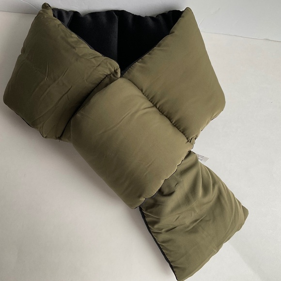 Hockley General Store Scarf Women’s Puffer Scarf Olive Gree & Black NWT - Picture 1 of 7